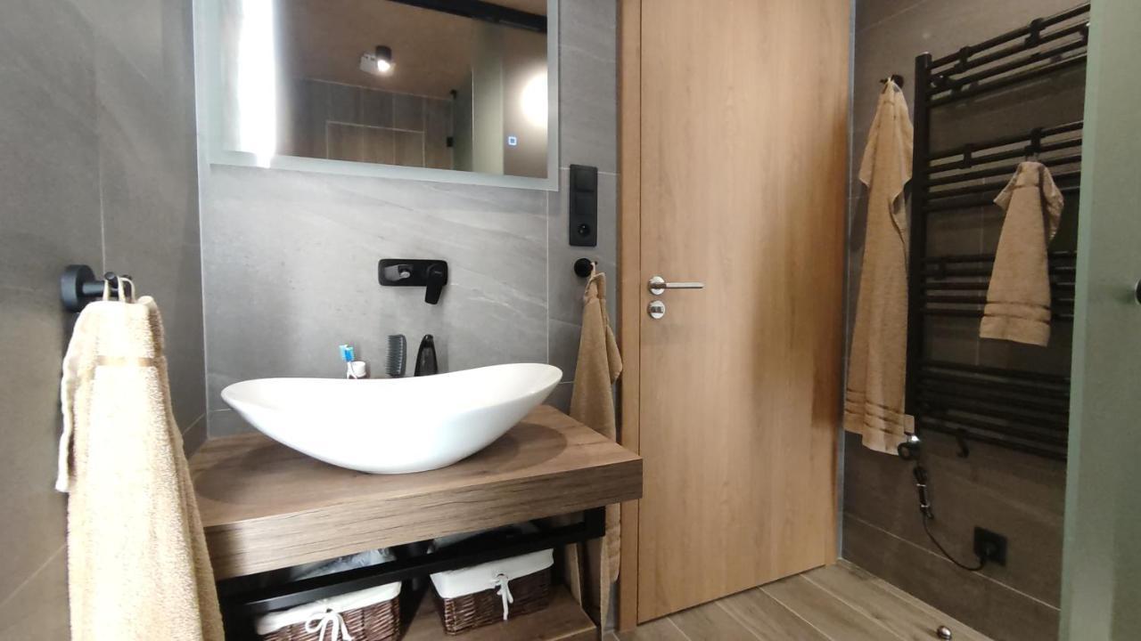 Apartmán s výhľadom na štíty Ovruč 312 Štrbské Pleso Exterior foto